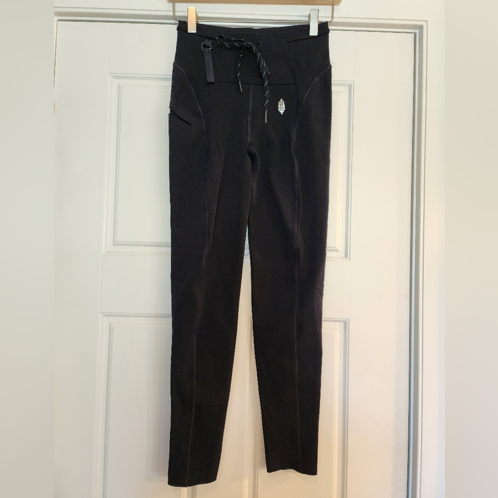 NWOT FP movement leggings